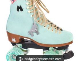 Moxi Lolly roller skate in Floss shade